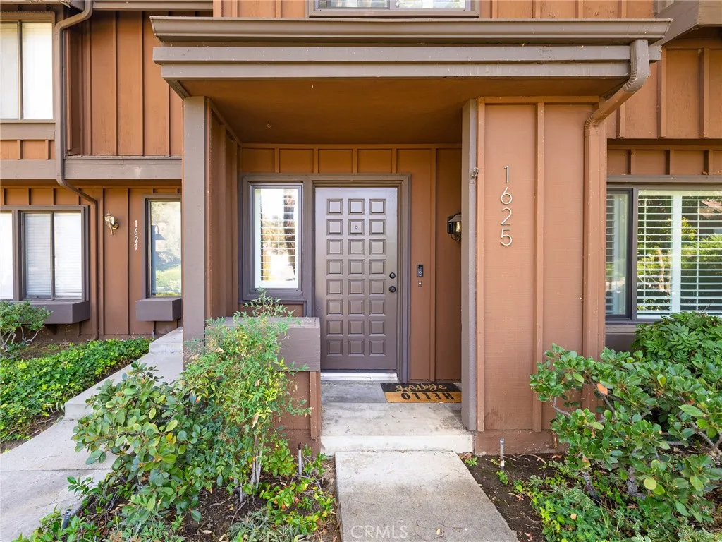 1625 Stonewood Court, San Pedro, California 90732 home-pic-3