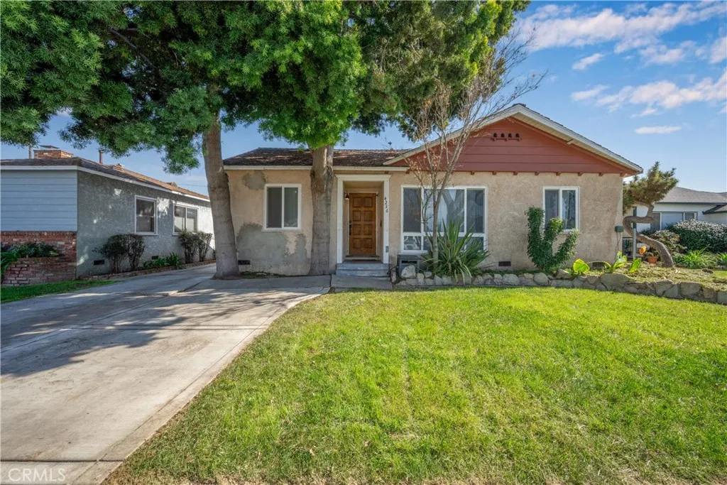 4256 Quigley, Lakewood, California 90713 home-pic-1
