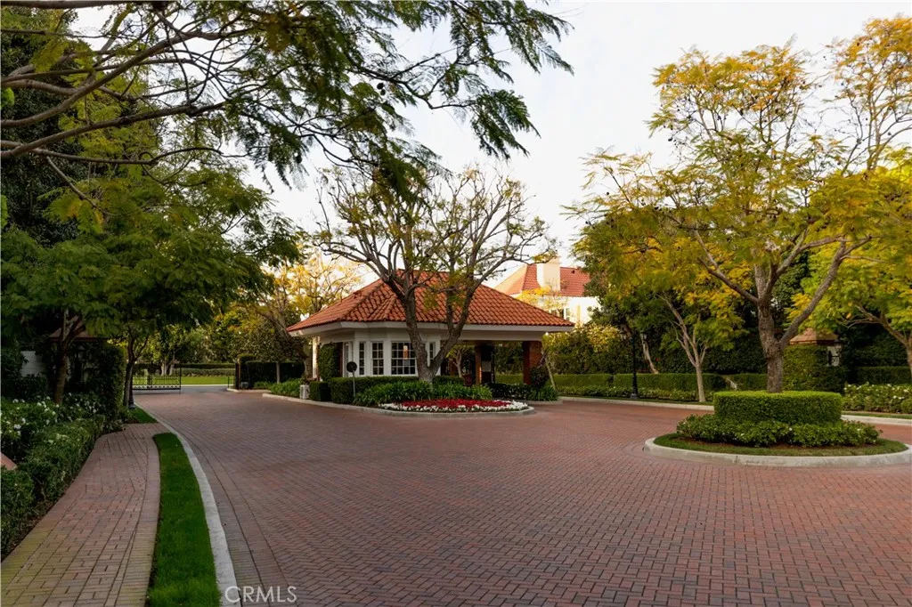 9 Huntington Court, Newport Beach, California 92660 home-pic-33