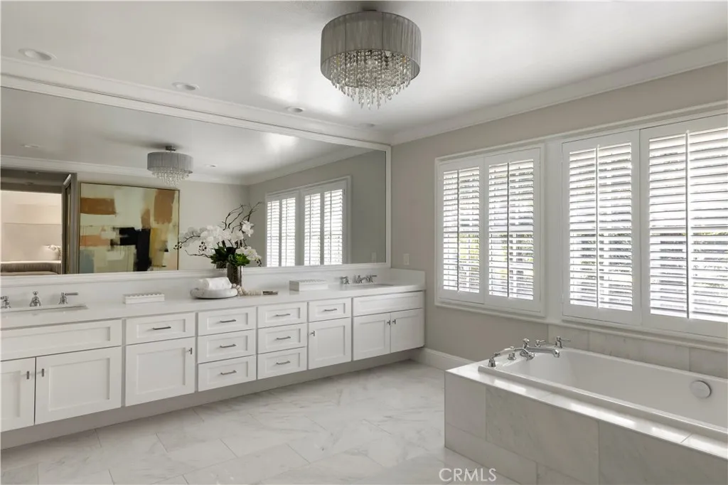 9 Huntington Court, Newport Beach, California 92660 home-pic-20