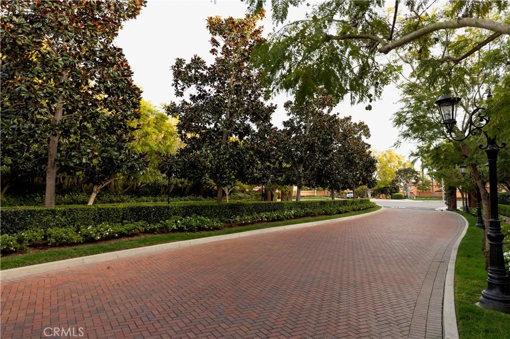 9 Huntington Court, Newport Beach, California 92660 home-pic-34