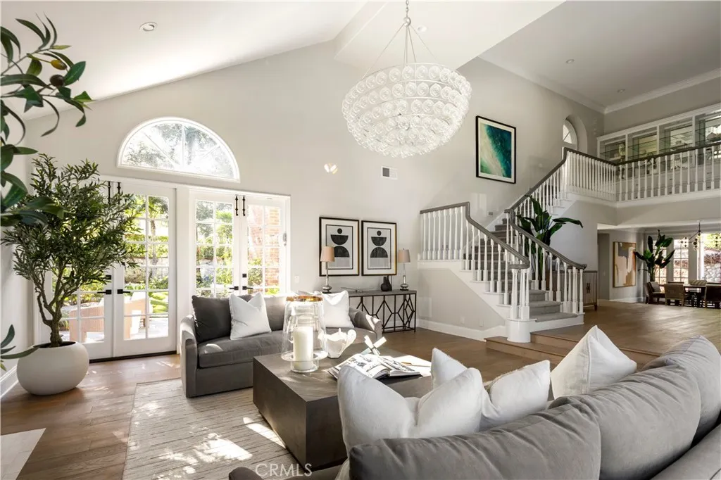 9 Huntington Court, Newport Beach, California 92660 home-pic-14