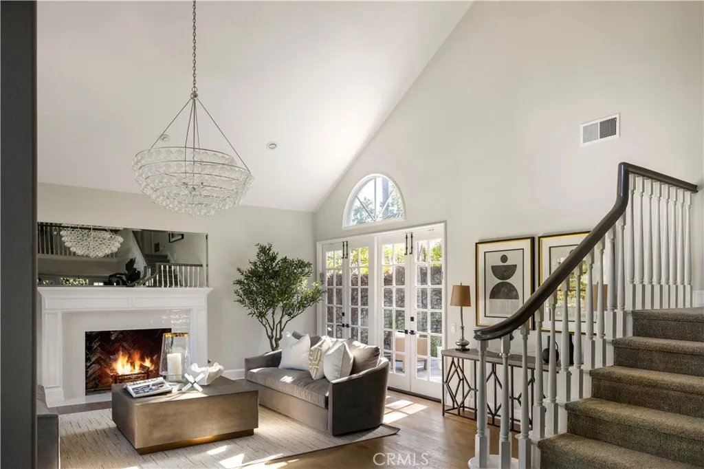 9 Huntington Court, Newport Beach, California 92660 home-pic-15