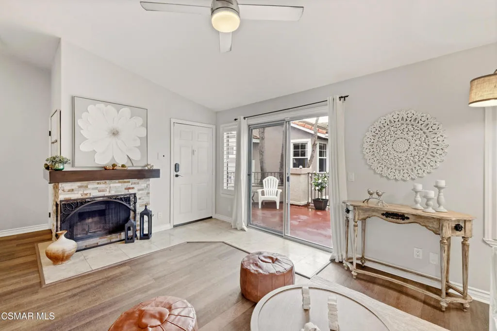 3388 Holly Grove Street, Thousand Oaks, California 91362 home-pic-4