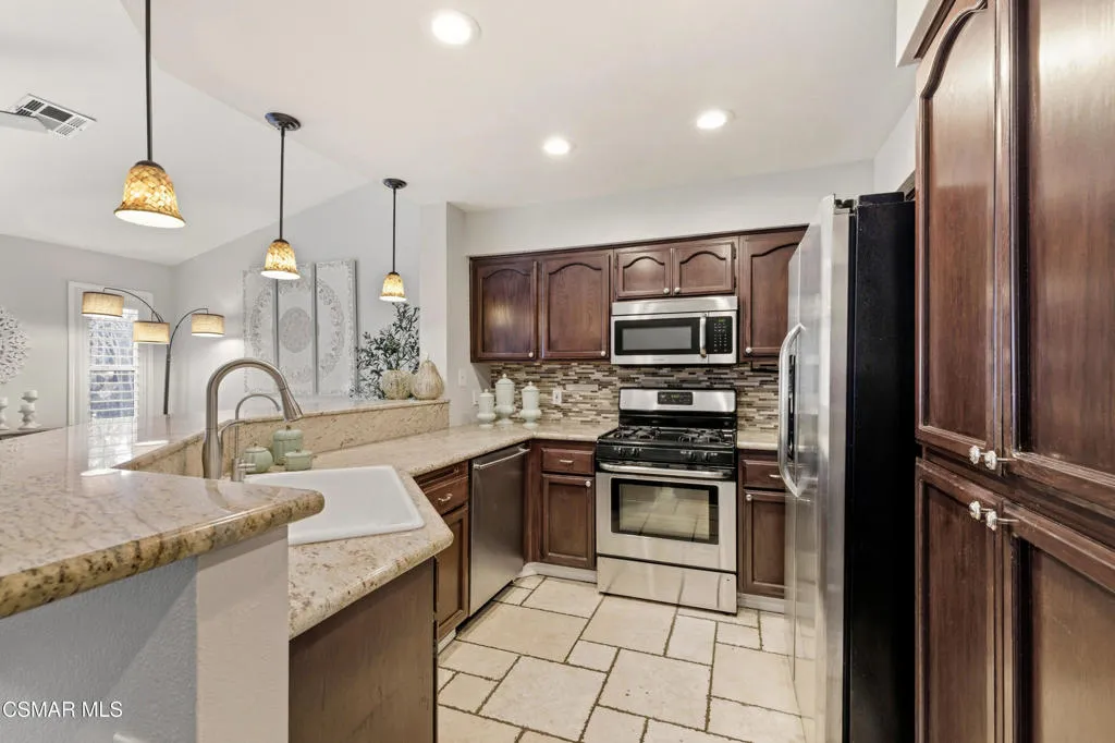 3388 Holly Grove Street, Thousand Oaks, California 91362 home-pic-7