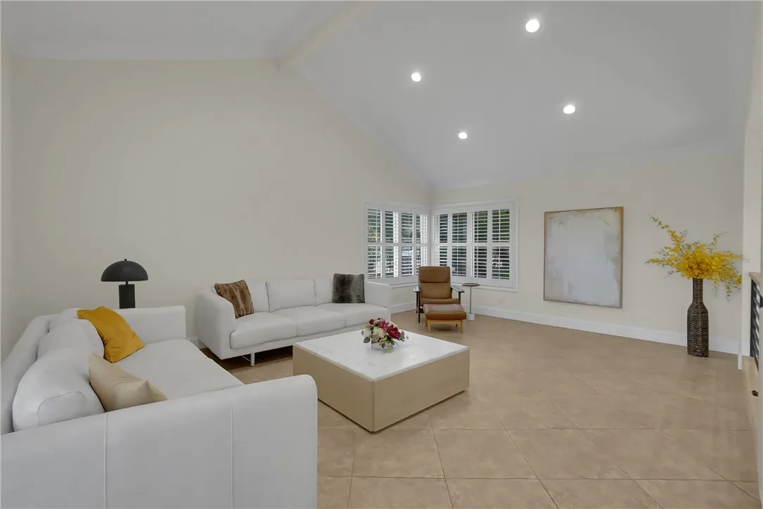 3398 Heather Field Drive, Hacienda Heights, California 91745 home-pic-9