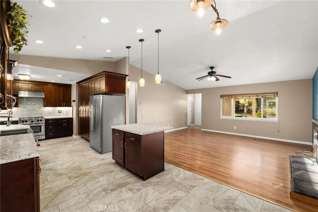 936 Judson, Redlands, California 92374 home-pic-3