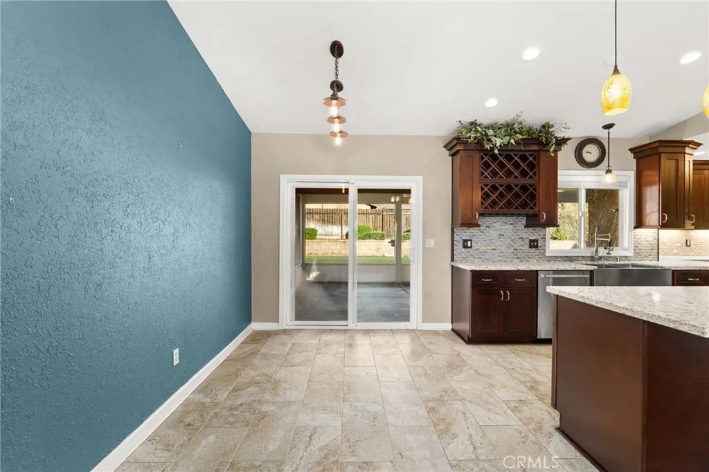 936 Judson, Redlands, California 92374 home-pic-7