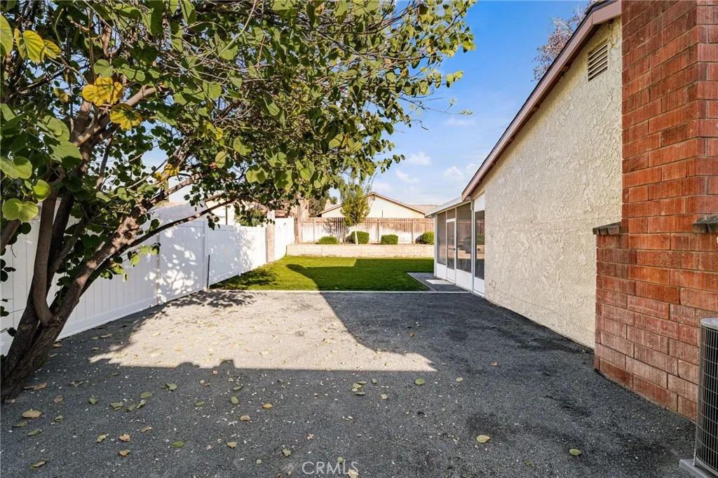 936 Judson, Redlands, California 92374 home-pic-26