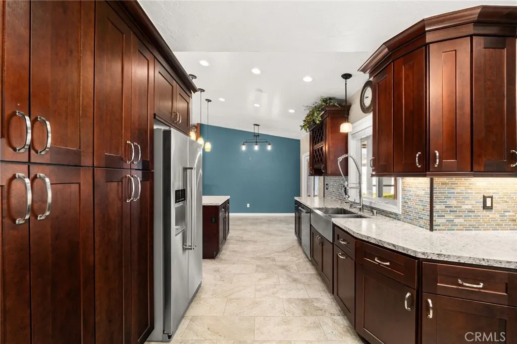 936 Judson, Redlands, California 92374 home-pic-10