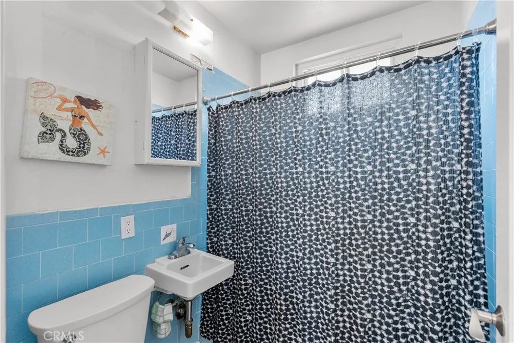 17161 Ludlow, Granada Hills, California 91344 home-pic-21
