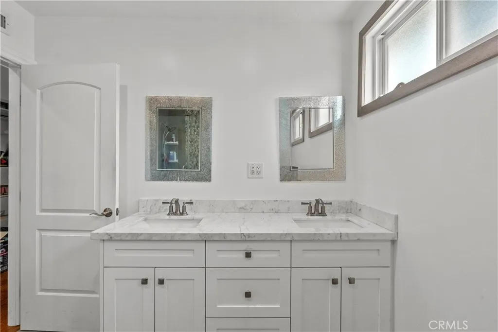 17161 Ludlow, Granada Hills, California 91344 home-pic-16