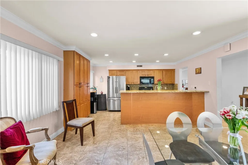 17161 Ludlow, Granada Hills, California 91344 home-pic-7