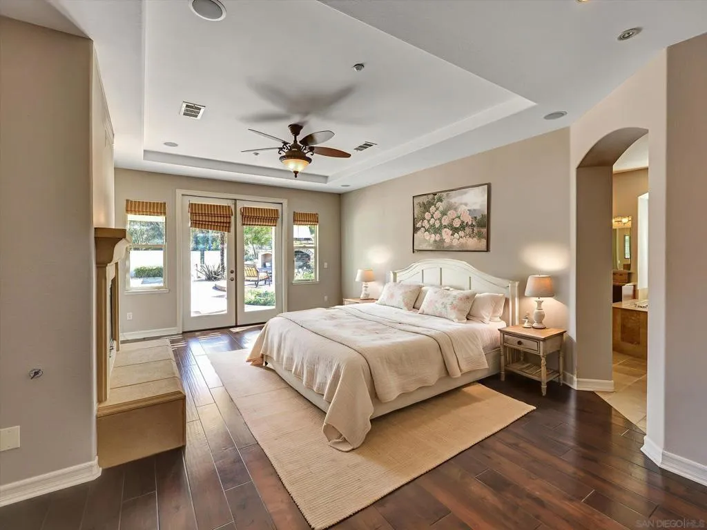 25440 Rue Lausanne, Escondido, California 92026 home-pic-21