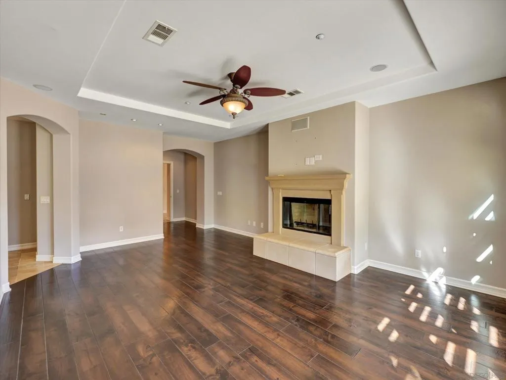 25440 Rue Lausanne, Escondido, California 92026 home-pic-23