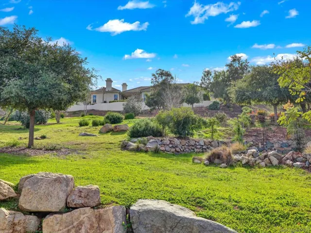 25440 Rue Lausanne, Escondido, California 92026