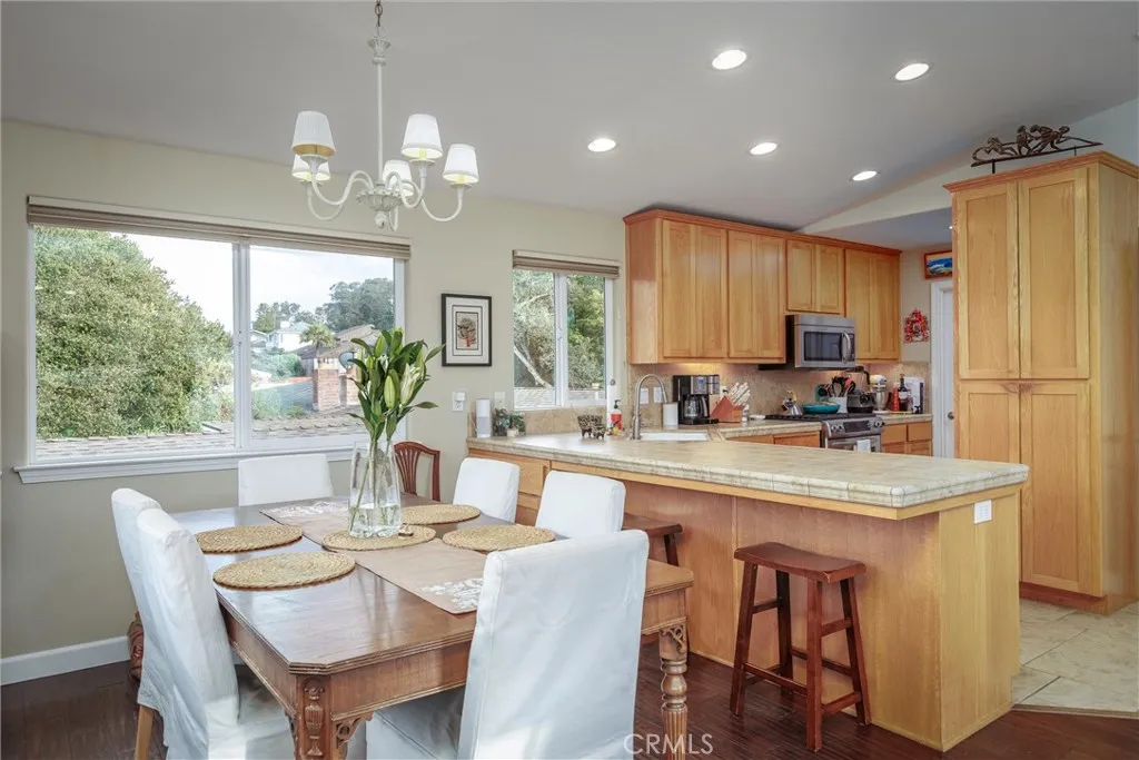 319 Mar Vista, Los Osos, California 93402 home-pic-9