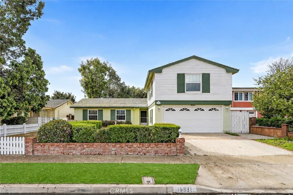 16331 Mahogany Street, Fountain Valley, California 92708 home-pic-1