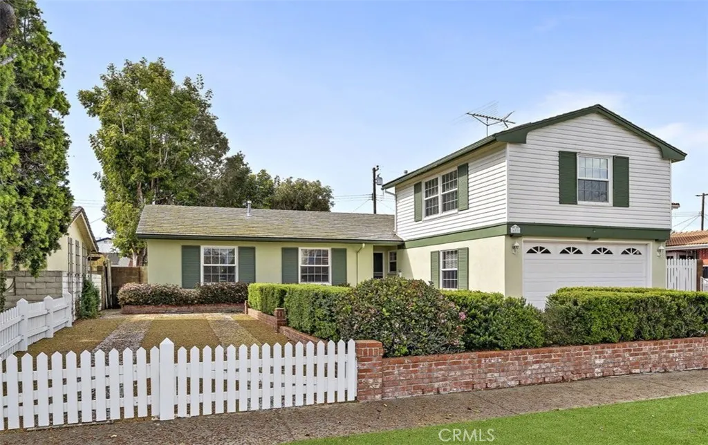 16331 Mahogany Street, Fountain Valley, California 92708 home-pic-2