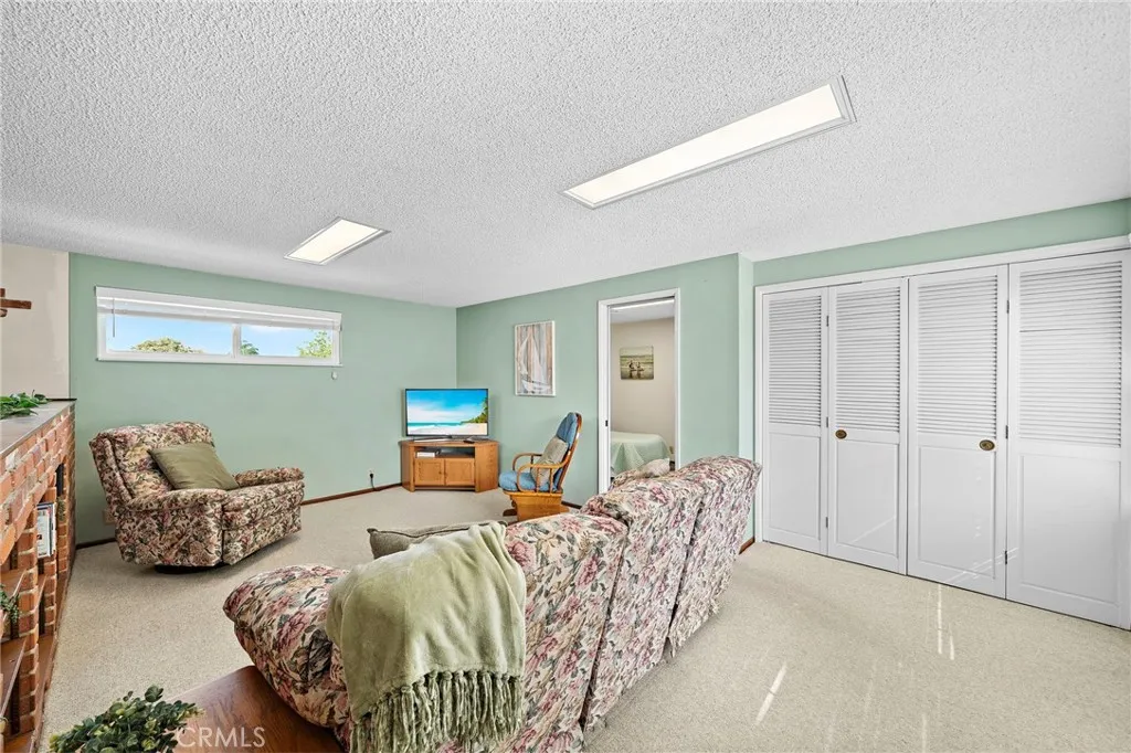 16331 Mahogany Street, Fountain Valley, California 92708 home-pic-14