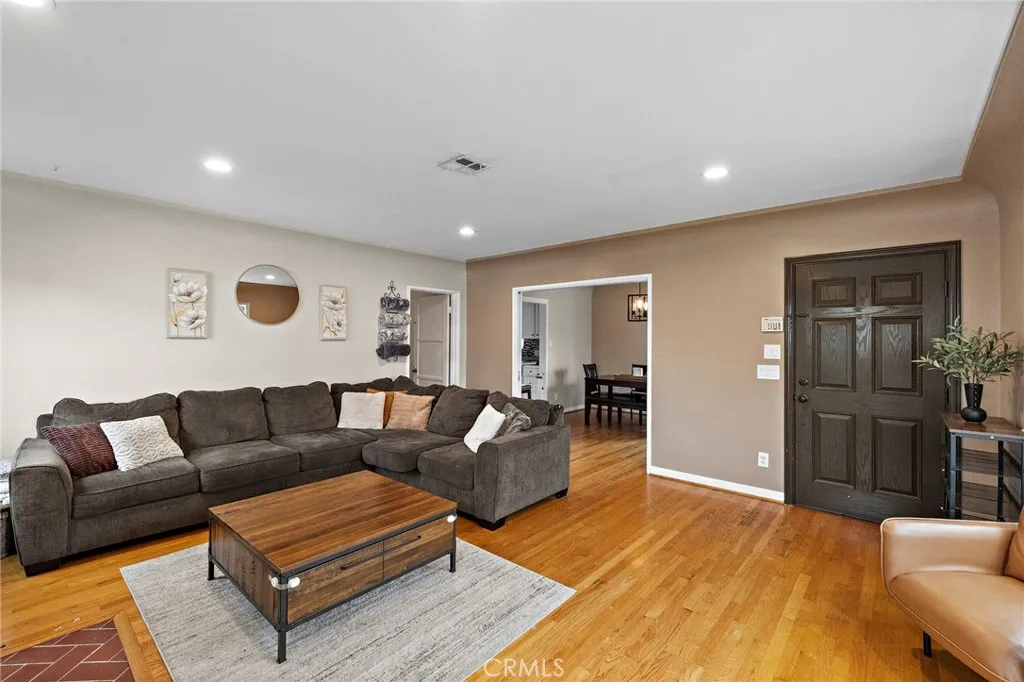 3212 Poplar, Alhambra, California 91803 home-pic-4