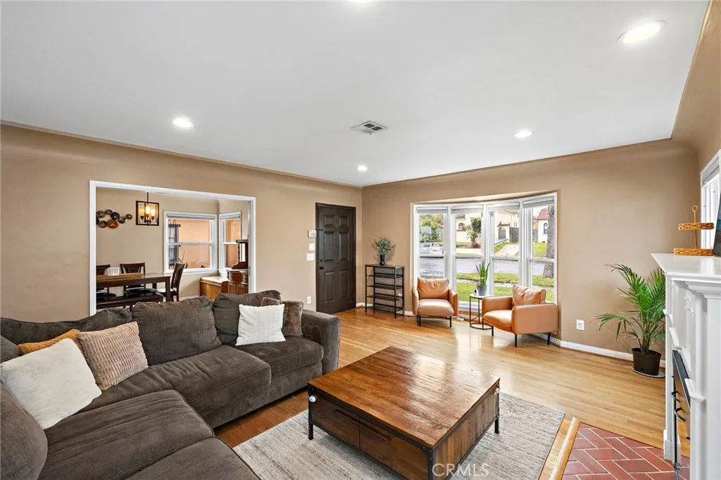 3212 Poplar, Alhambra, California 91803 home-pic-5