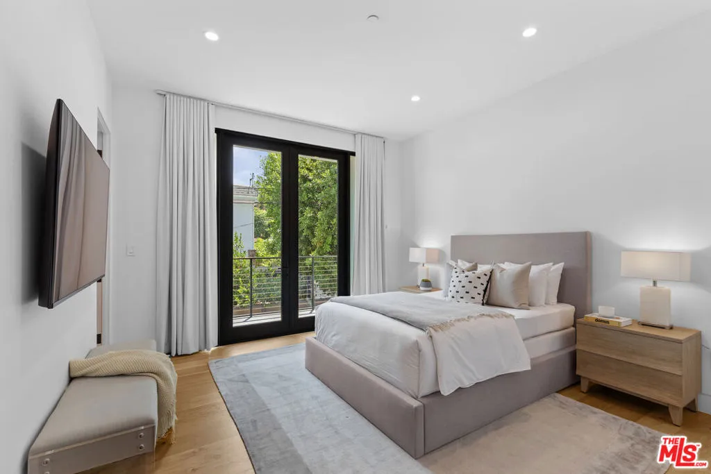 4854 Alonzo Avenue, Encino, California 91316 home-pic-30