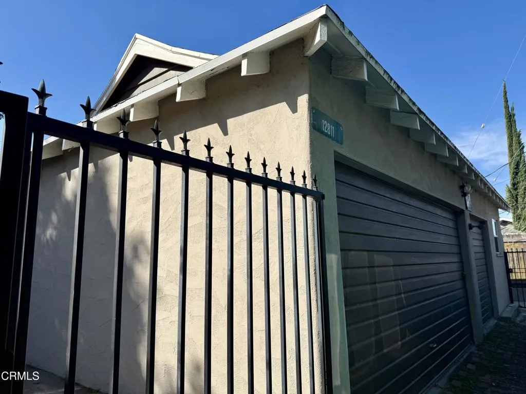 12811 Oxnard Street, North Hollywood, California 91606 home-pic-17