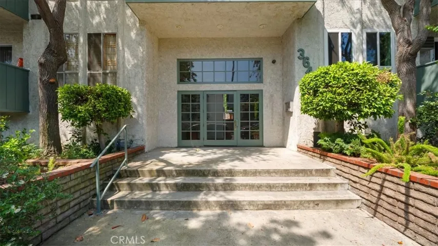 3649 Glendon Avenue 202, Los Angeles, California 90034
