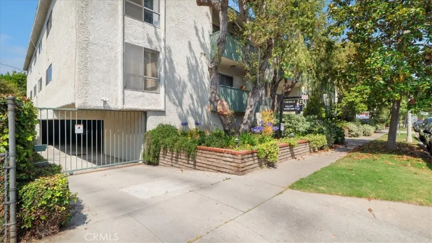 3649 Glendon Avenue 202, Los Angeles, California 90034