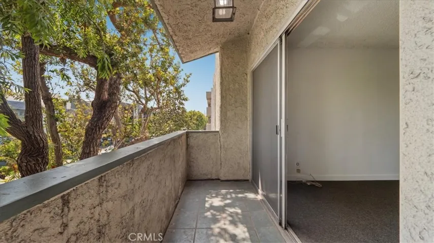 3649 Glendon Avenue 202, Los Angeles, California 90034