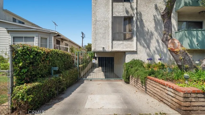 3649 Glendon Avenue 202, Los Angeles, California 90034