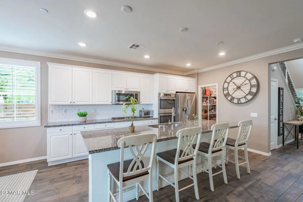 3439 Thistle Court, Simi Valley, California 93065 home-pic-23
