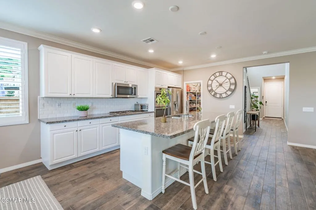 3439 Thistle Court, Simi Valley, California 93065 home-pic-17
