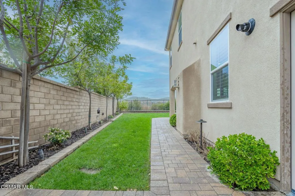 3439 Thistle Court, Simi Valley, California 93065 home-pic-71