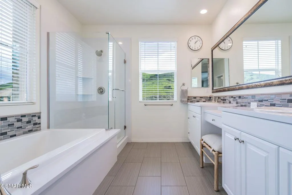 3439 Thistle Court, Simi Valley, California 93065 home-pic-44