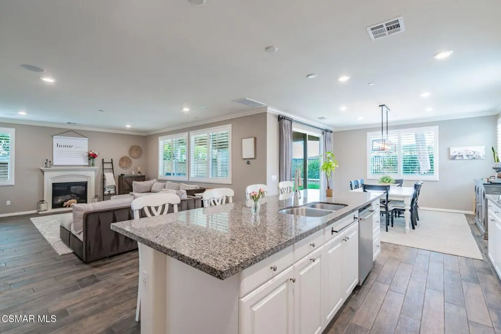 3439 Thistle Court, Simi Valley, California 93065 home-pic-24