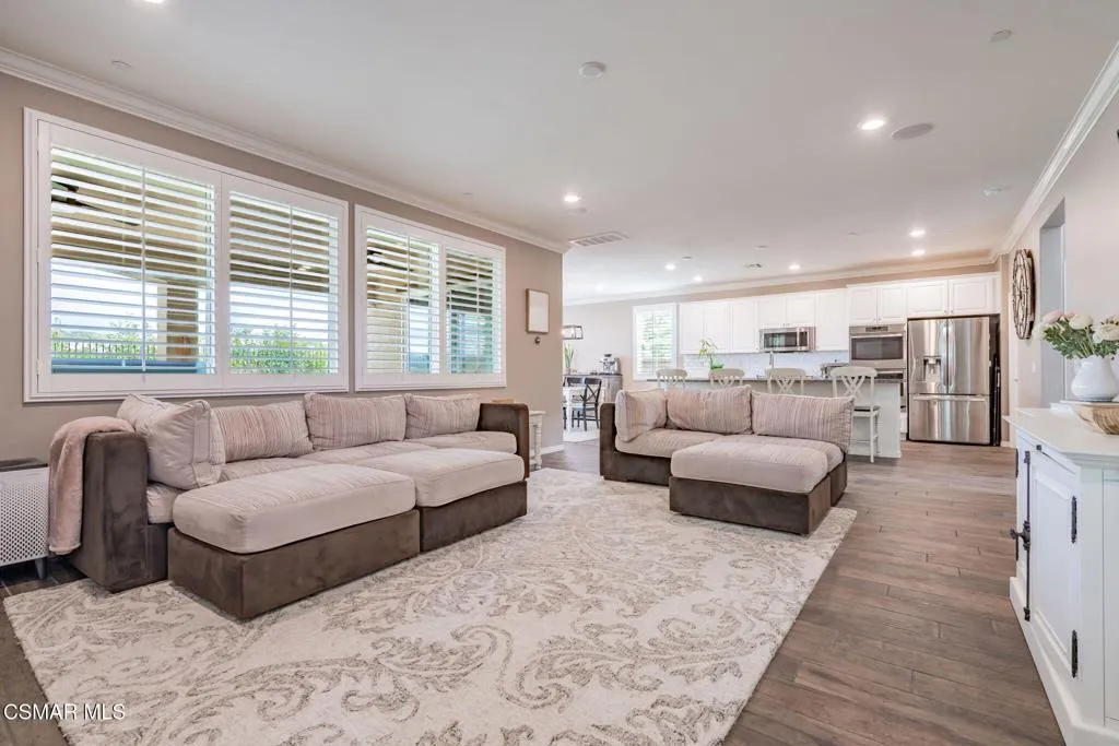 3439 Thistle Court, Simi Valley, California 93065 home-pic-30