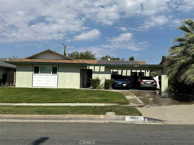 38514 Carolside Avenue, Palmdale, California 93550