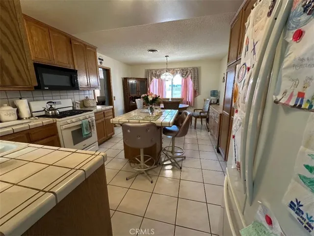 Prior to move out.
Furniture is now gone