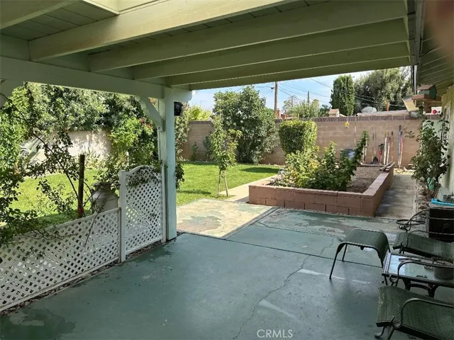 38514 Carolside Avenue, Palmdale, California 93550