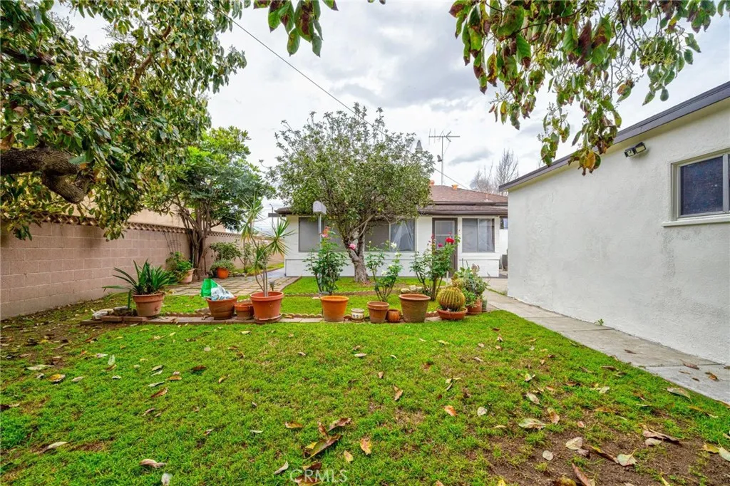 6722 Keltonview Drive, Pico Rivera, California 90660 home-pic-34