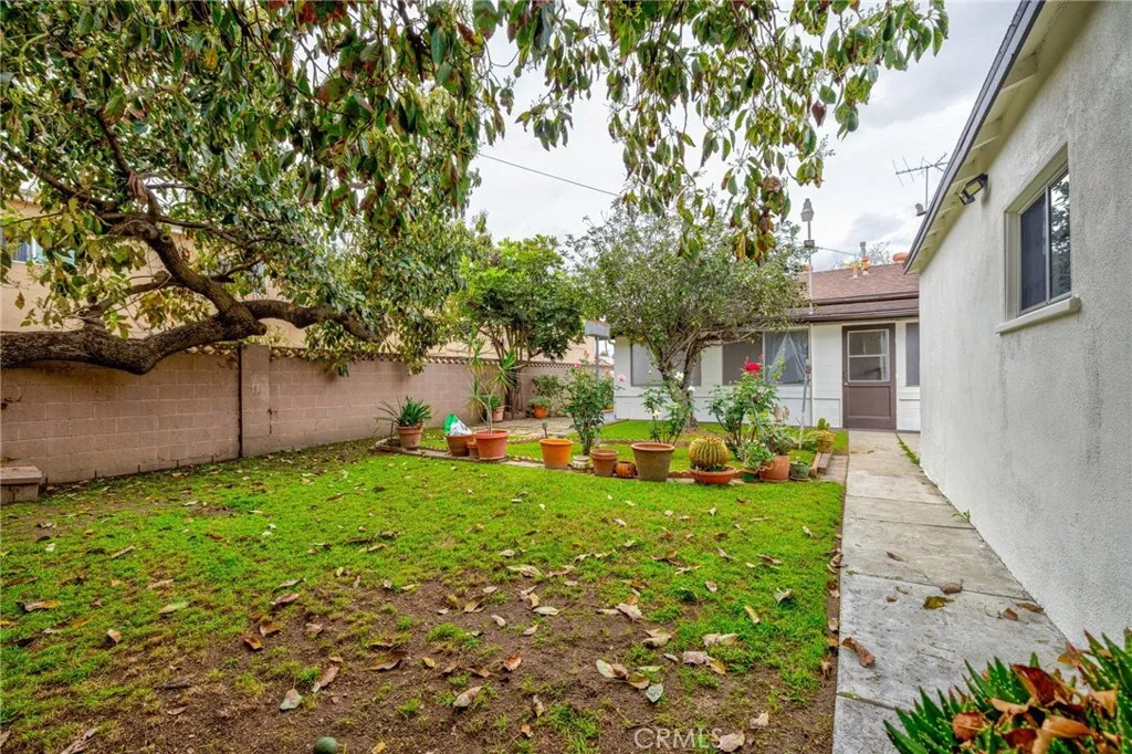 6722 Keltonview Drive, Pico Rivera, California 90660 home-pic-35