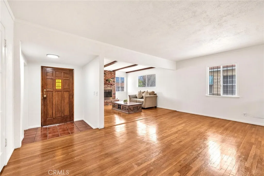 6722 Keltonview Drive, Pico Rivera, California 90660 home-pic-4