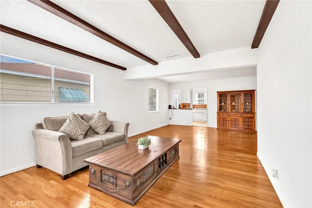 6722 Keltonview Drive, Pico Rivera, California 90660 home-pic-7
