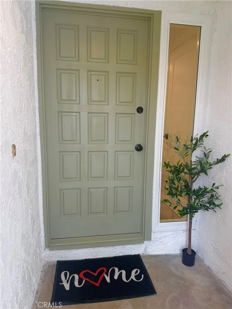 2361 Basswood Circle, Tustin, California 92780 home-pic-2