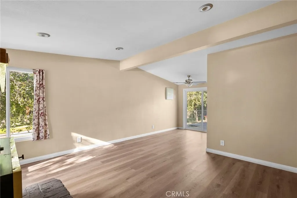 39407 Calle El Fuente, Green Valley, California 91390 home-pic-2