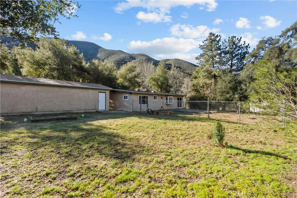 39407 Calle El Fuente, Green Valley, California 91390 home-pic-14