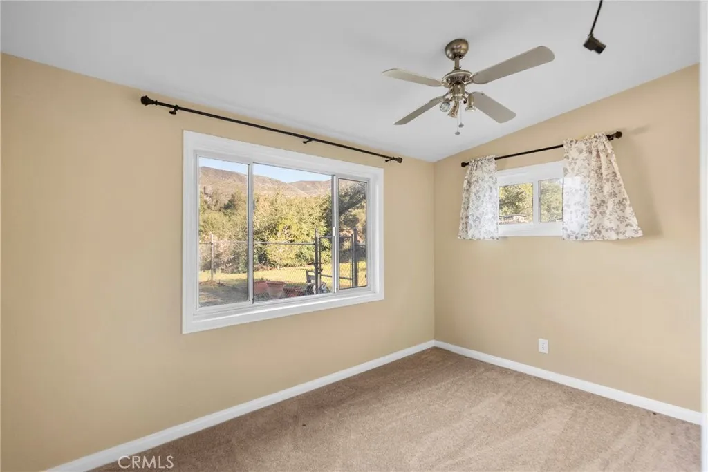 39407 Calle El Fuente, Green Valley, California 91390 home-pic-9
