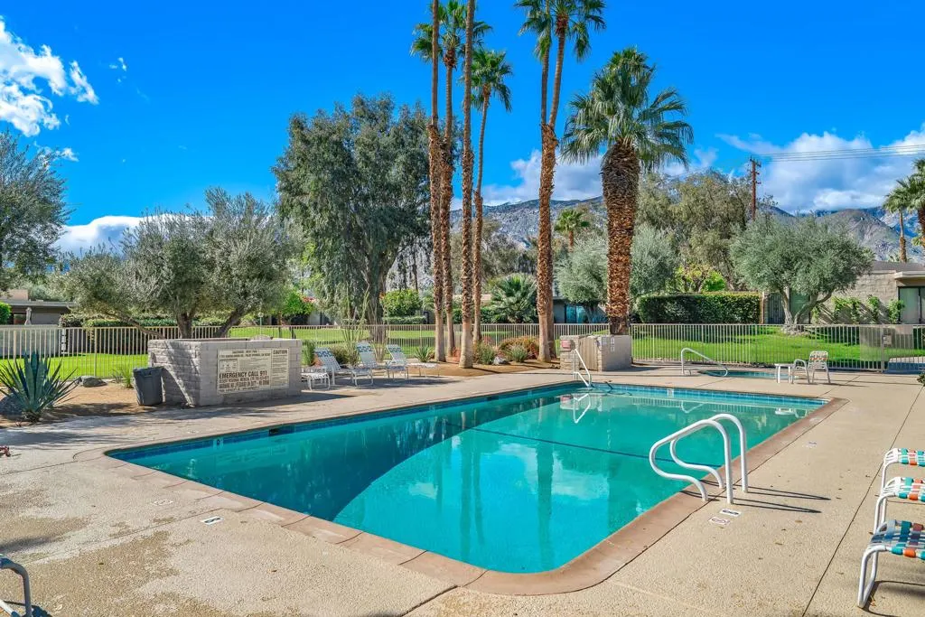 1874 E Sandalwood Drive, Palm Springs, California 92262 home-pic-45